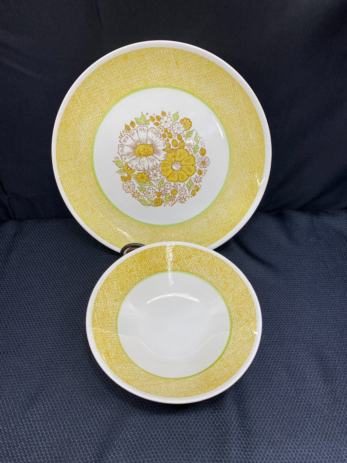 Taylor Smith Taylor "NOSEGAY" USA ~ 2 Piece Serving Set ~ Chop Plate and Bowl