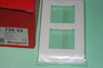 Legrand - Plaque Avec Support Mosaic - Pour 6 Modules Montage Horizontal Blanc Ref 099676 3245060996765
