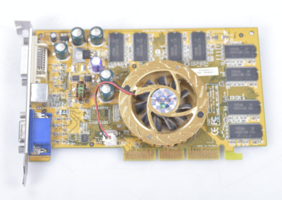 PROLINK GeForce FX 5200 128MB DDR AGP DVI VGA S-Video Grafikkarte PC