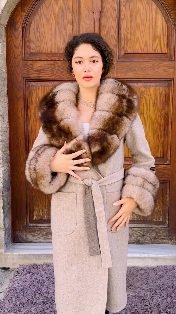 Beige Long Alpaca Coat with Fox Fur Trim - Women's Luxury Winter