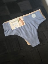 NEW Jockey Thongs Seamfree Comfoet Waist 2 Pair MED