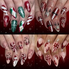 Pack of 96 Glossy French Tip Fake Nail Winter Holiday Theme Reindeer Design