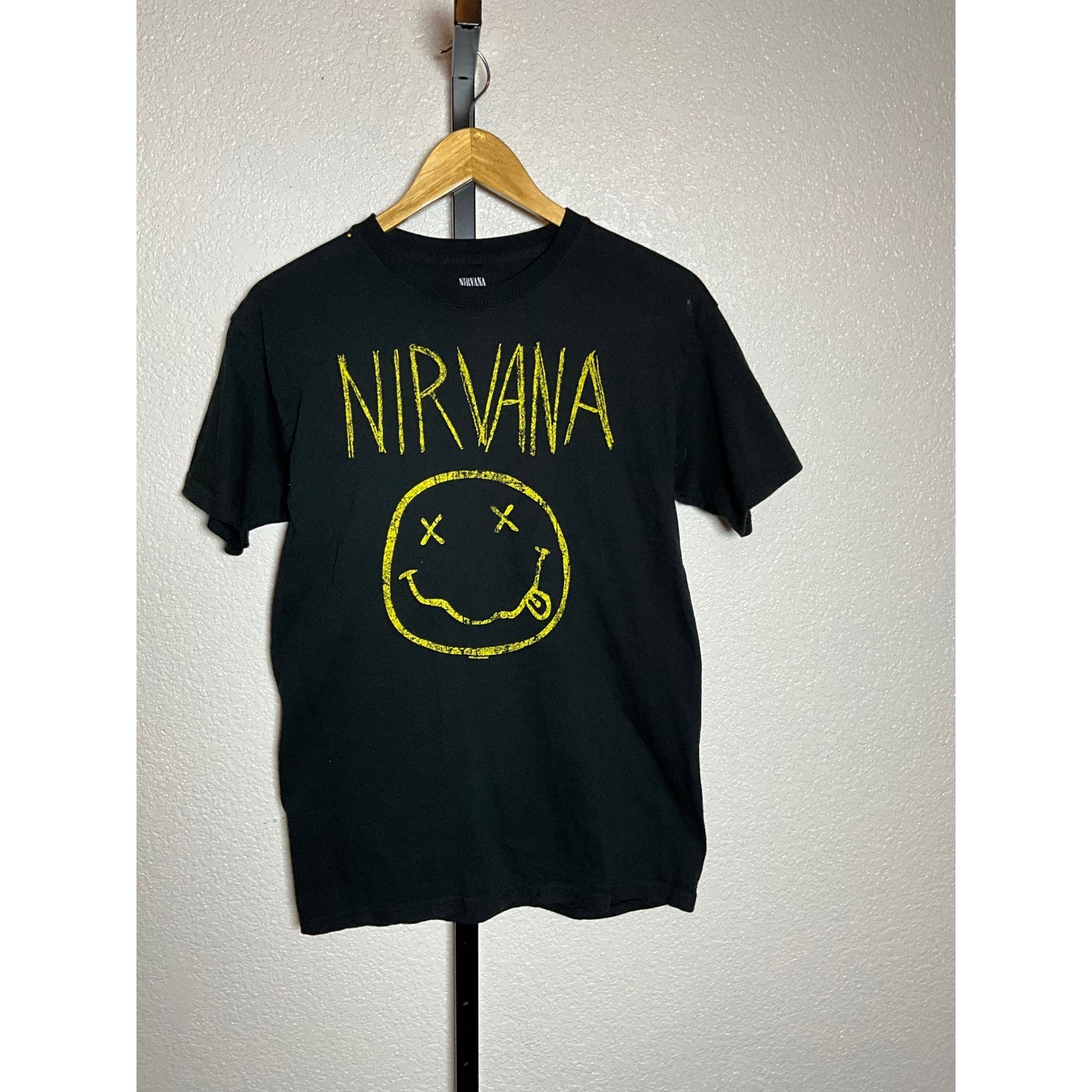 NIRVANA Smiley Face Graphic T-Shirt Black Music Band Tee