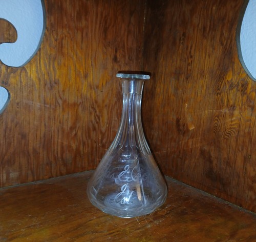 Very Rare Antique Etched Lexington Kentucky KY Jas. E. Pepper Est. 1780 Bottle