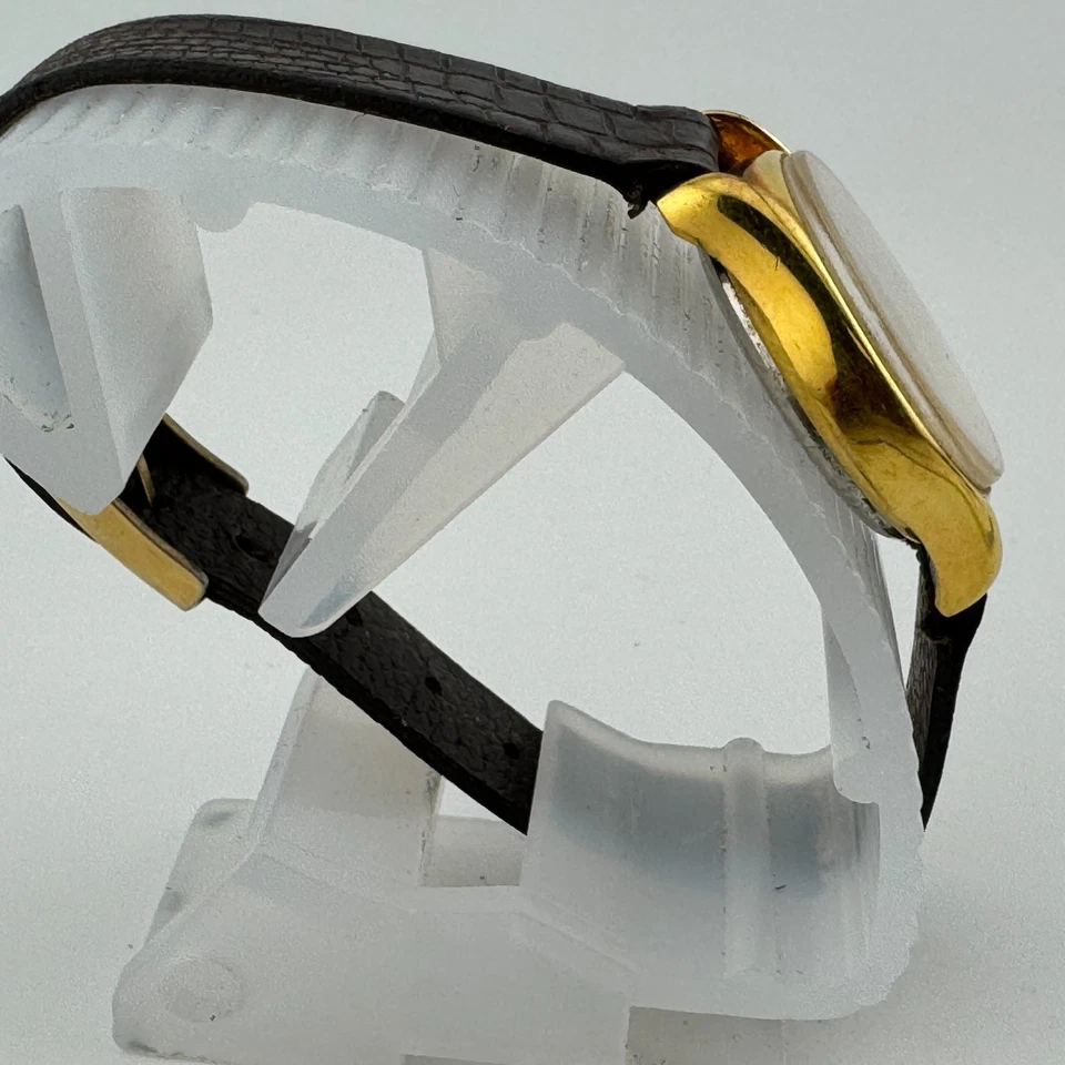 Antigo Union Pacific Swiss relógio de quartzo analógico feminino tom dourado ~ para reparo de peças - Imagem 3 de 4