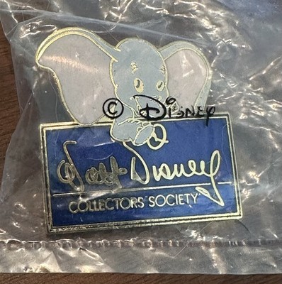 WDCC Walt Disney Classics Collection DUMBO Pin Collectors Society Mint
