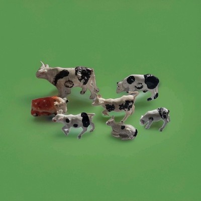 Hong Kong made Farm animals DAIRY COWS and calves