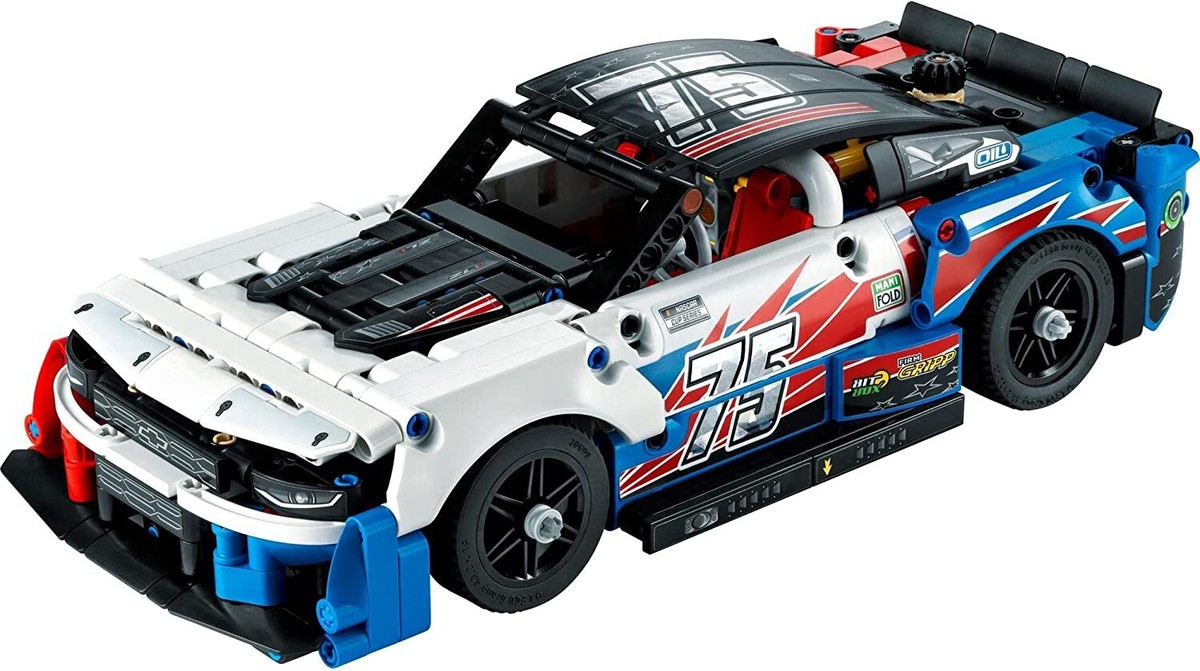LEGO TECHNIC NASCAR Next Gen Chevrolet Camaro ZL1 Block Building