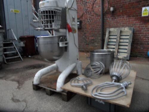 Planetary Mixer. 60 Litre With Both 40 Litre & 60 Litre bowls And Stirrers. 415V - Picture 6 of 18