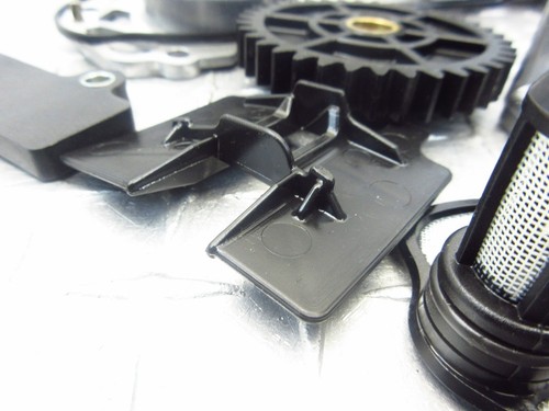 2009 09 BUELL 1125CR 1125 OIL PUMP GEAR HARDWARE MISC - Picture 4 of 12