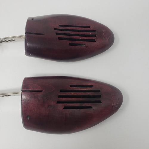 Vintage Art Deco Pair Wood Adjustable Shoe Stretchers Tree Forms Mens size 10B - Picture 3 of 6