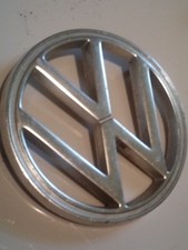 Vintage Volkswagen Beetle Bug Hood Emblem Oem 113853601 V.w