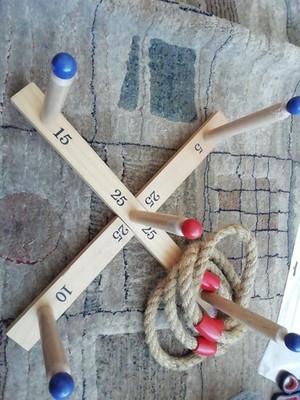 Holzreifen werfen Spiel