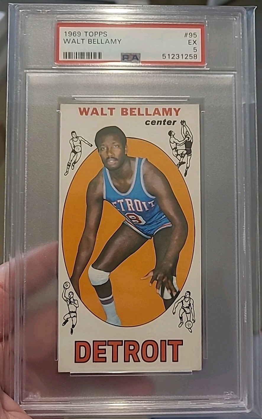 1969 Topps #95 Walt Bellamy PSA 5