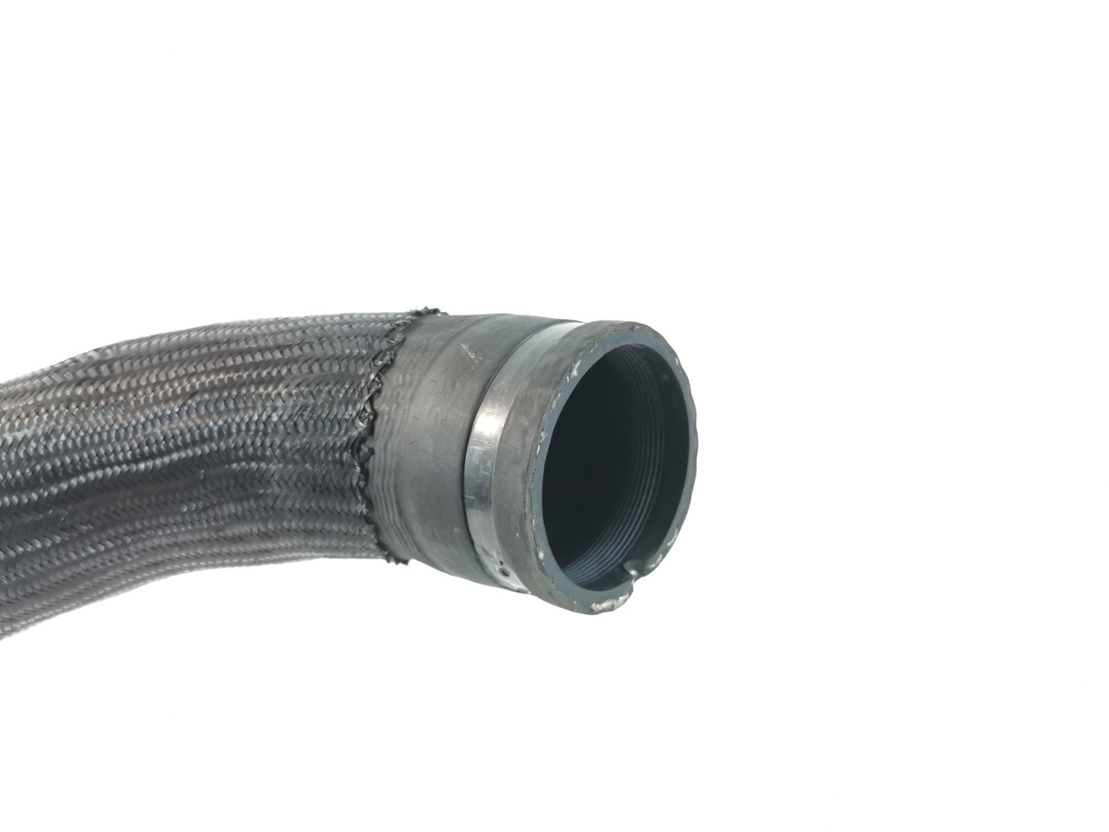 Maserati Ghibli RWD 3.0 2015 Engine Air Intake Right Side Hose 670001350 OEM