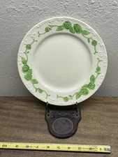 1930's Homer Laughlin Oven Serve 9" Cream Dinner Plate Green Floral pattern ~896