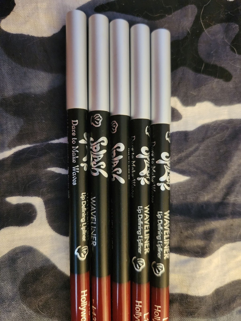 5 LA Splash Waveliner Defining Lipliner Pencil L13 Hollywood