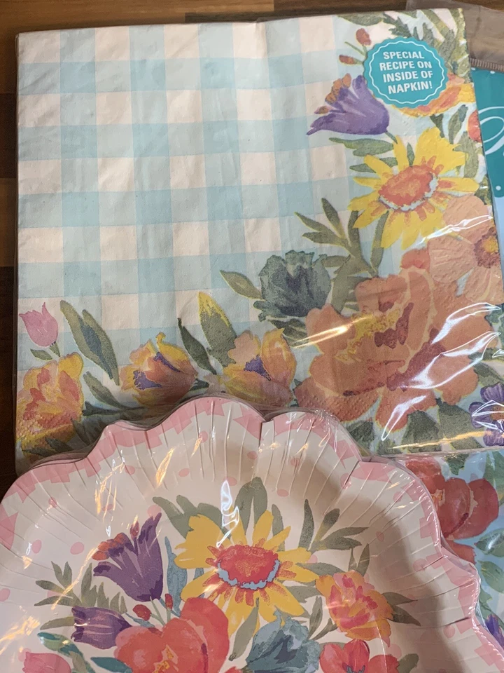 Pioneer Mujer Primavera Floral 12 Platos de Papel, 20 Servilletas, 4 Manteles NUEVO Foto 3 de 4