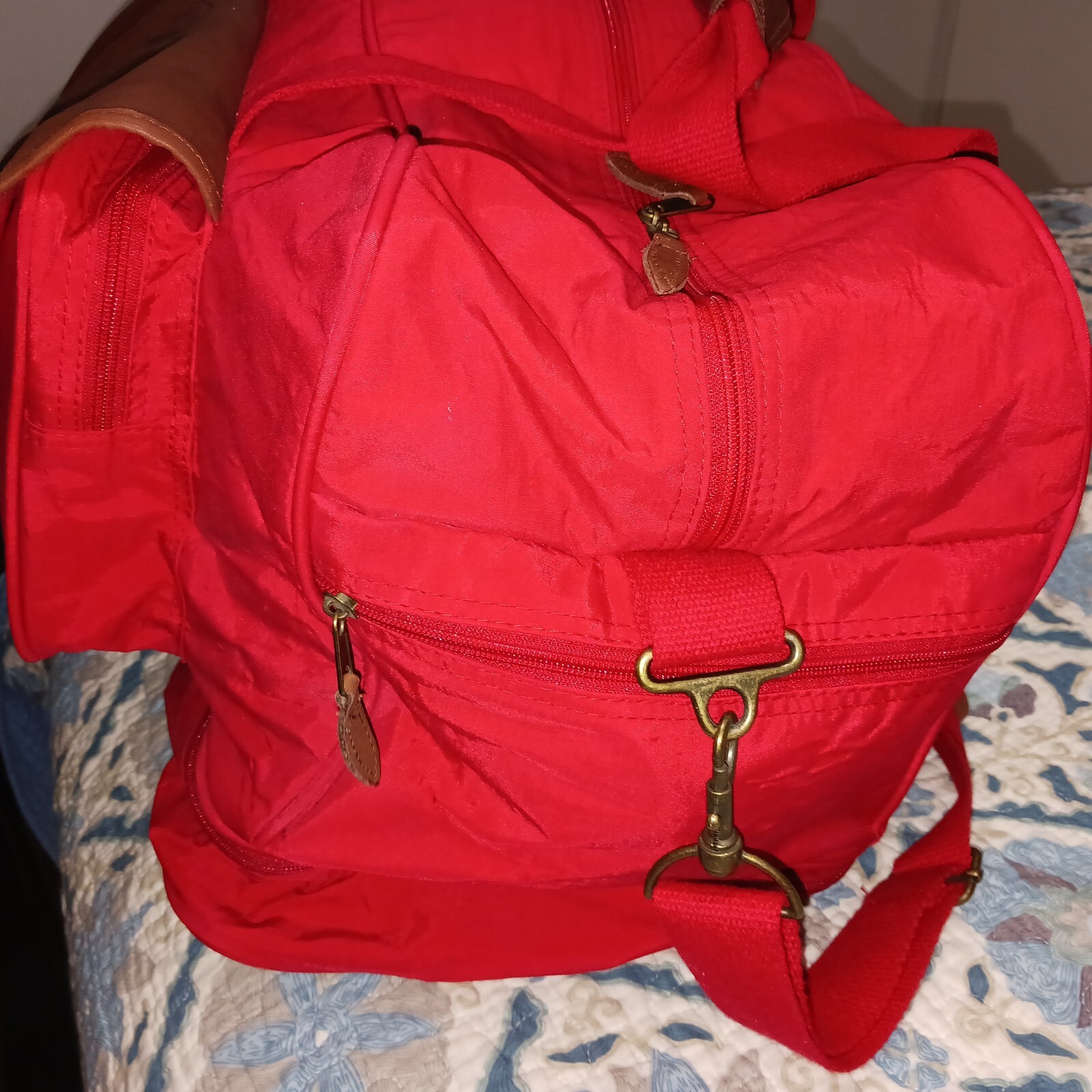 Marlboro Duffle Bag Nylon With Leather Front Removabl… Gem