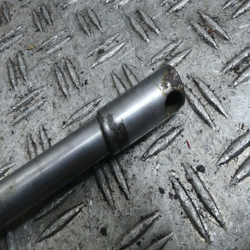 BMW R100RS,RT,CS EZ:84 Hinterradachse hinten 63568