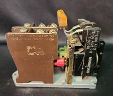 Sylvania TB-139-1 Slim Jim Relay / Heavy AC/STD DC Pilot Duty KPMA Pole