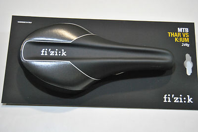 Sattel Fizik Mtb THAR Versus Kium Black/Silver 240gr/SADDLE FIZIK THAR VERSUS