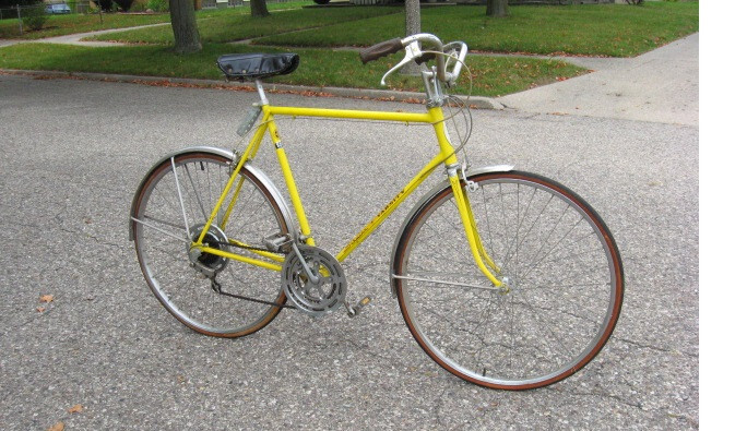 Schwinn Varsity Tourist ? 22" 56cm Yellow tall  USA made all Steel