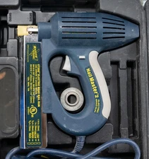 ARROW Electro-Matic ET200 Nail Master 2 Electric Brad Nail Gun With Case