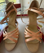 Capezio Julia 2.5" Ballroom Shoe, Rosa