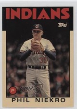 1986 Topps Traded Collector's Edition (Tiffany) Phil Niekro #77T HOF 0v1p