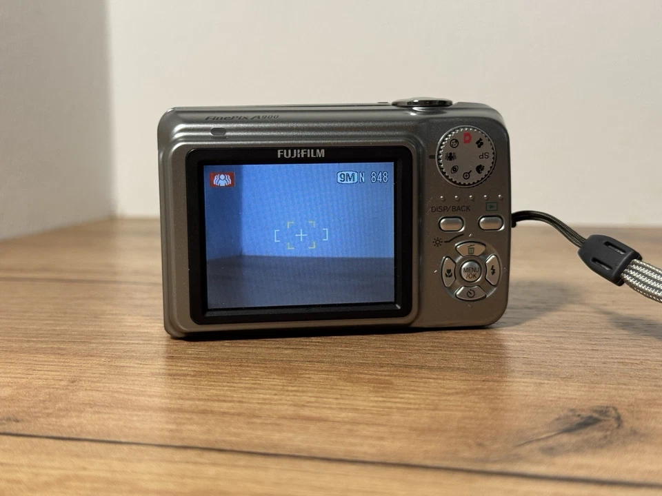 Fujifilm FinePix A900 Digitalkamera Kamera 9 MP silber Digi Cam - Bild 2 von 4