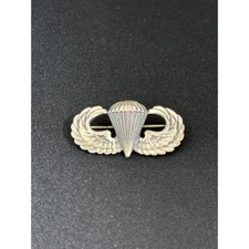 WWII Sterling Army Airborne Paratrooper Jump Wings Badge Pin Back