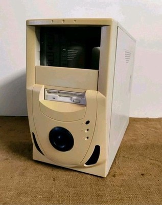 Computer Vintage Gehäuse ATX + Floppy 3,5''  x Mainboard ATX.. OHNE CPU RAM HDD 