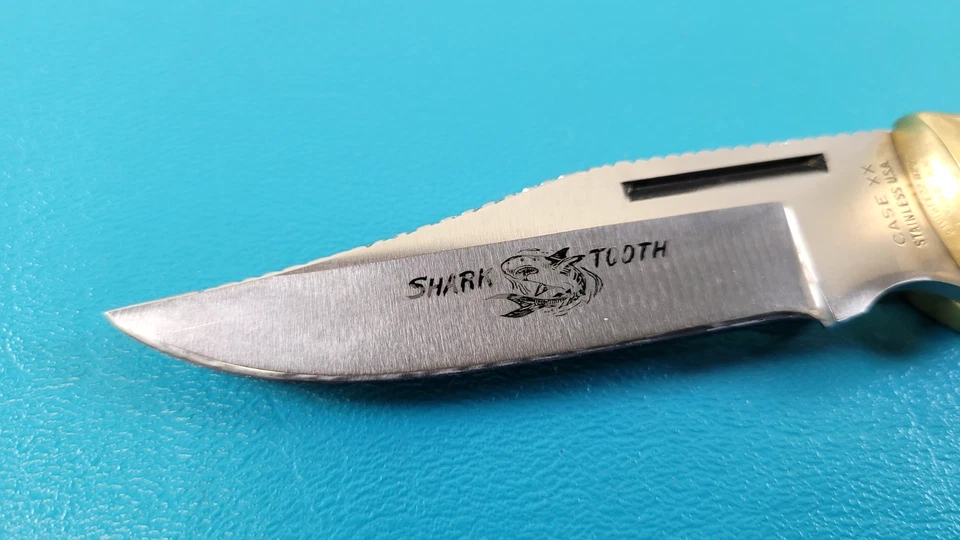 CASE XX Shark Tooth P197 L SSP Sportsman Folding Knife 2 Dots  c.1978  TR613 - Image 4 of 4