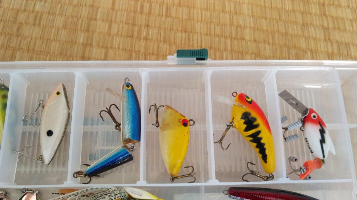 Old Lure Set Tackle Box Heddon Daiwa Cordell Lures, Arbogast Strike King, Rare - Image 7