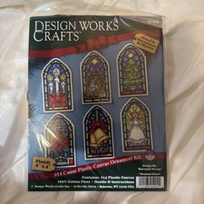 Design Works Plastic Canvas Ornament Kit Stained Glass Cross Stitch Christmas