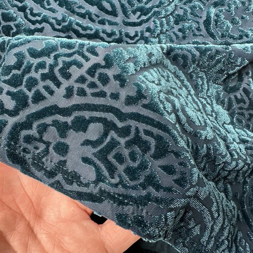 Susan Graver 2 Piece Liquid Knit Top & Velvet Burnout Vest Dark Teal Paisley 1X - Picture 16 of 18