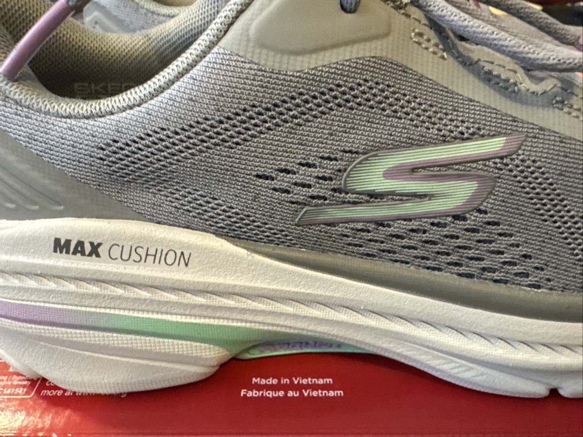 Skechers MAX CUSHIONING ARCH FIT 2.0 Running Shoes Gray/Mint