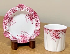 Shelley Bone China Dainty Pink (051/P) Individual Ashtray & Cigarette Holder