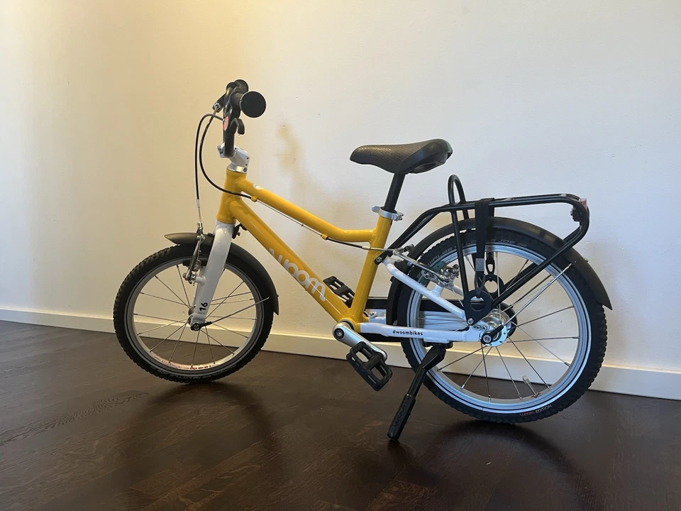 Woom 3 Fahrrad 16 Zoll Gelb, Inkl. Schutzblech und Gepäckträger