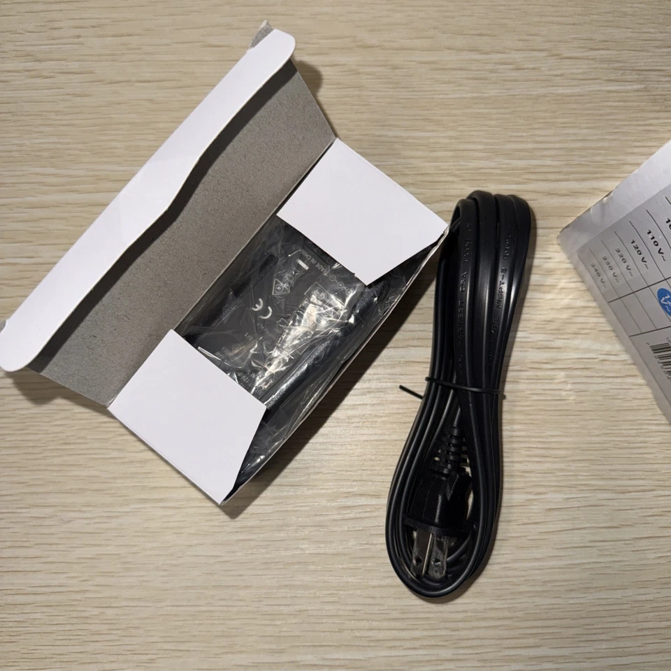 Behringer iStudio iS202 Docking Station For iPad Recording Dock Interface Mixer - Image 4 of 4