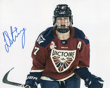 Laura Stacey signed Montreal Victoire PWHL Women's hockey 8x10 photo  PROOF #3