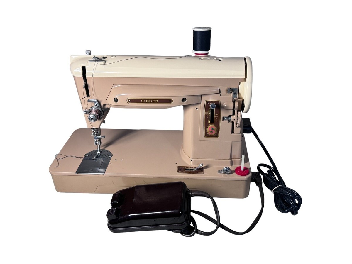 VINTAGE SINGER SEWING MACHINE MODEL 404 WITH CASE | eBay