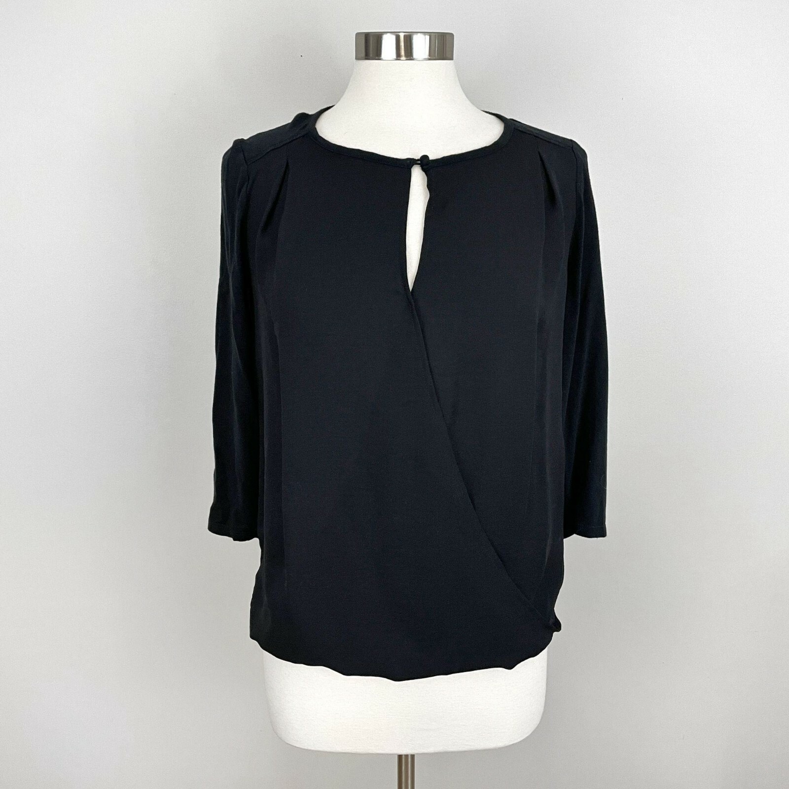 express keyhole top