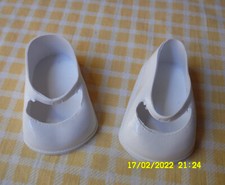 1 PAIRE DE CHAUSSURE POUR POUPEE PLASTIQUE BLANC 6,8CM/4,2CM NEUVE 6DISP