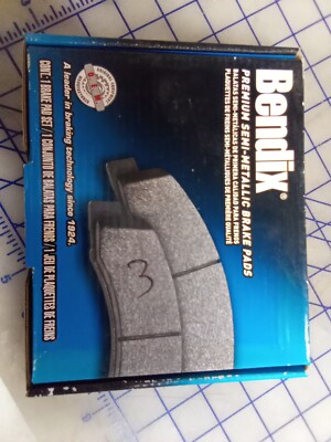 Bendix Premium Semi-Metallic Brake Pads By Honeywell MKD641