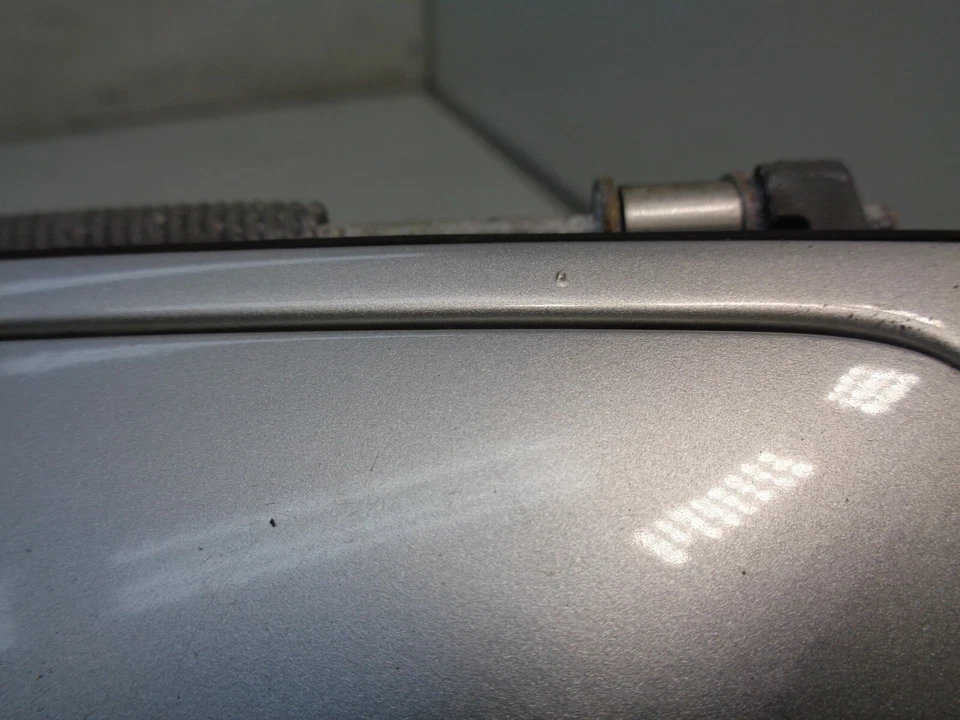 01-09 Manija de puerta exterior trasera izquierda lado conductor Volvo S60 plateada OEM AK91104 Foto 4 de 4