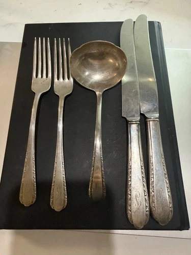5 pc INTERNATIONAL STERLING MOONGLOW Dinner Fork, knives Ladle Scrap or Not