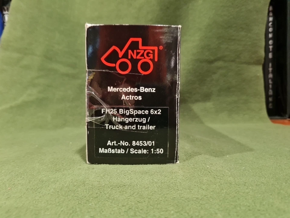 NZG 8453/01 MERCEDES BENZ ACTROS FH 25 BIG SPACE 6X2  SCALA 1:50 - Immagine 2 di 4