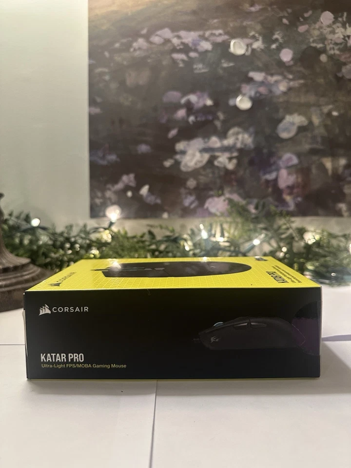 CORSAIR - BRAND NEW - KATAR PRO ULTRA LIGHT GAMING MOUSE - 12,400 DPI sensor - Image 3 of 4